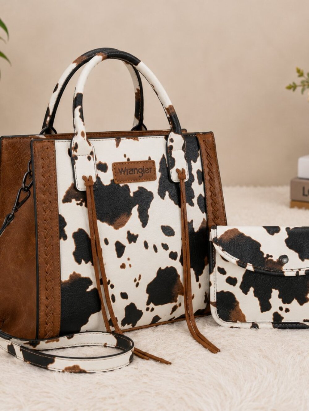Wrangler Cow Print Tote Bag & Wristlet Set Western Crossbody Purse NWT - Picture 1 of 1